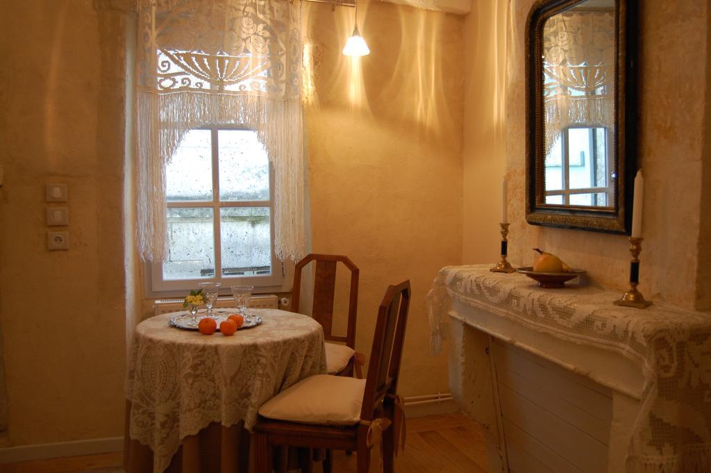 Jardins Secrets Bed & Breakfast Angoulême Rom bilde